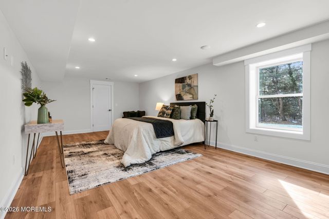 70 Valley Drive E, Atlantic Highlands, NJ 07716