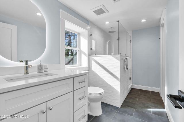 70 Valley Drive E, Atlantic Highlands, NJ 07716