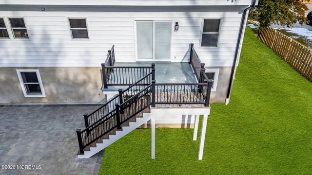 70 Valley Drive E, Atlantic Highlands, NJ 07716