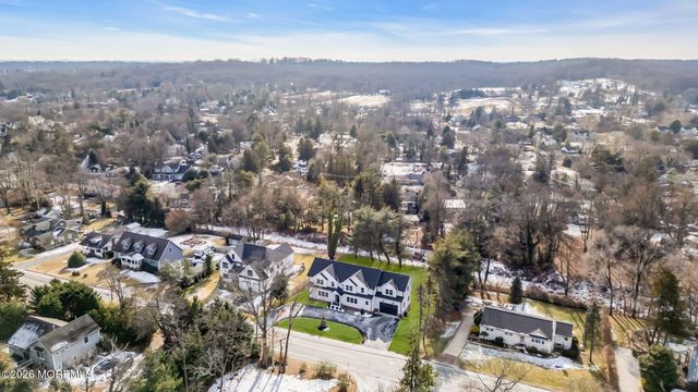 70 Valley Drive E, Atlantic Highlands, NJ 07716