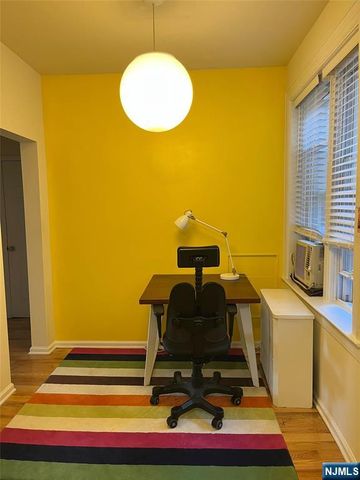 218 Broad Avenue 1E, Leonia, NJ 07605