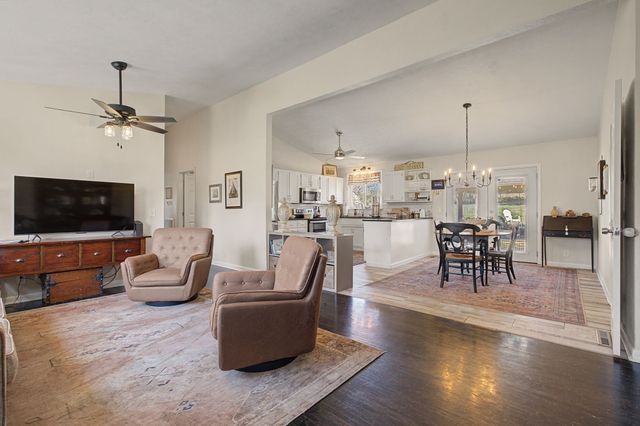 2428 Kimberly Dr, Nashville, TN 37214