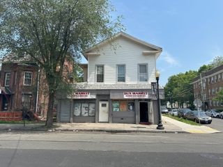 1361 Chapel Street, New Haven, CT 06511