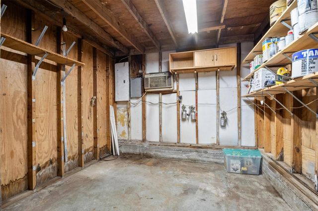 12607 Royal Green Drive, Conroe, TX 77303