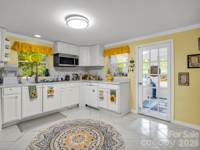 60 Owenby Cove Road, Fairview, NC 28730