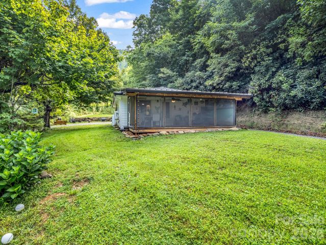60 Owenby Cove Road, Fairview, NC 28730