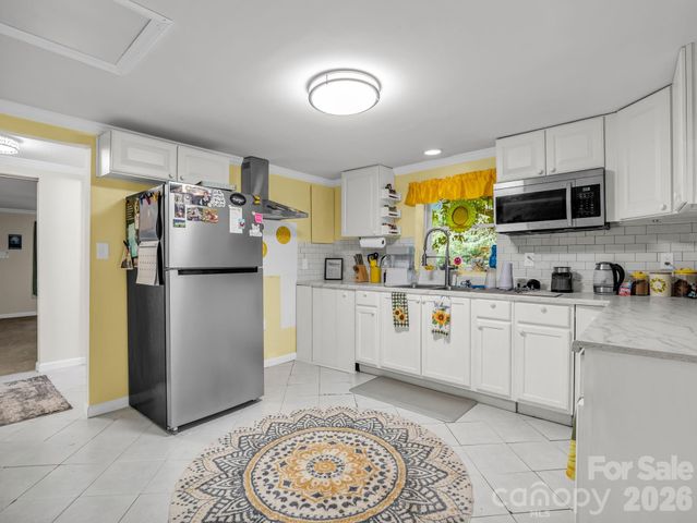 60 Owenby Cove Road, Fairview, NC 28730