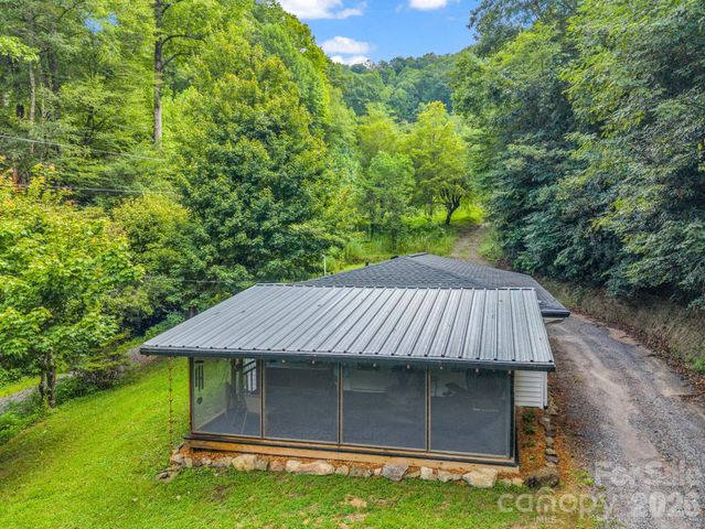 60 Owenby Cove Road, Fairview, NC 28730