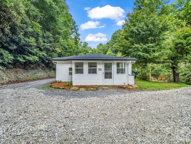 60 Owenby Cove Road, Fairview, NC 28730