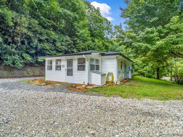 60 Owenby Cove Road, Fairview, NC 28730
