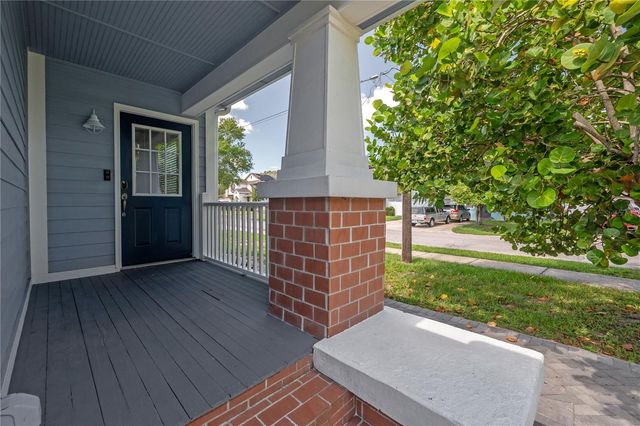 2714 W FIG STREET, Tampa, FL 33609
