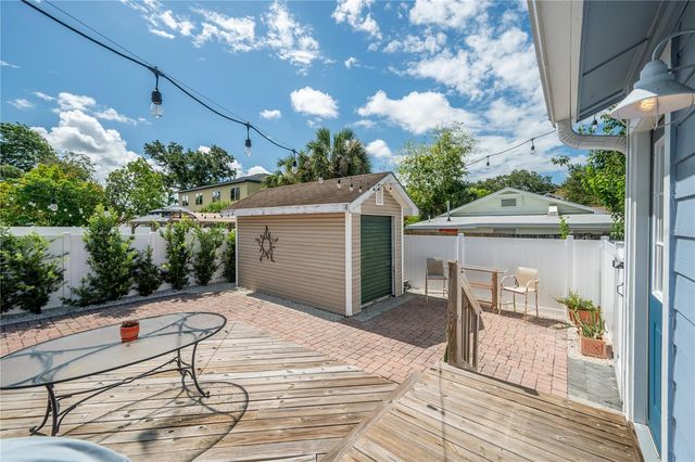 2714 W FIG STREET, Tampa, FL 33609
