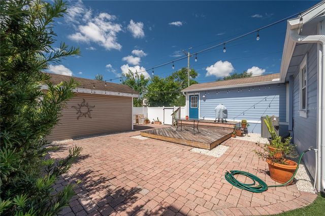 2714 W FIG STREET, Tampa, FL 33609
