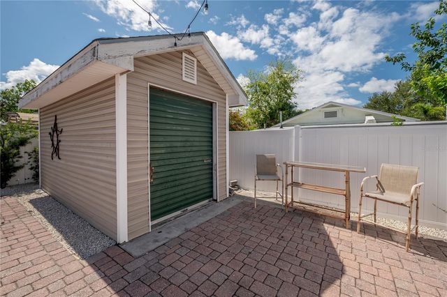 2714 W FIG STREET, Tampa, FL 33609