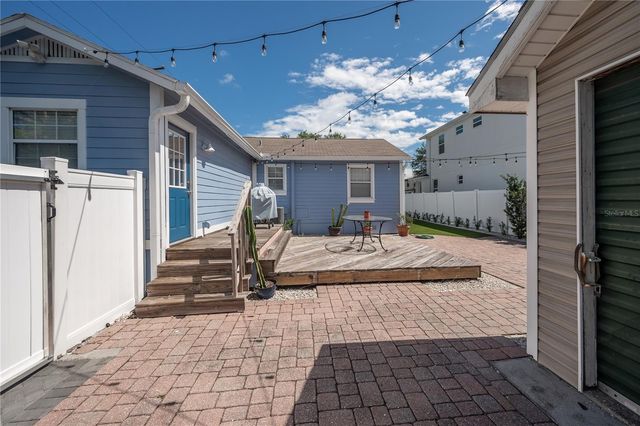 2714 W FIG STREET, Tampa, FL 33609