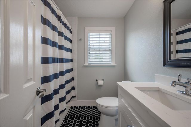 2714 W FIG STREET, Tampa, FL 33609