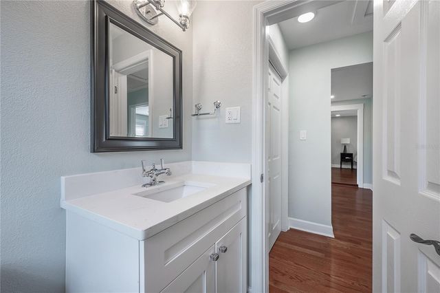 2714 W FIG STREET, Tampa, FL 33609