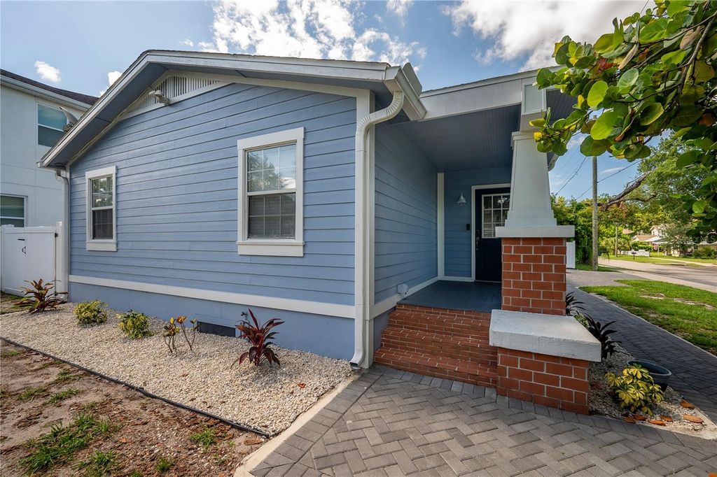 2714 W FIG STREET, Tampa, FL 33609