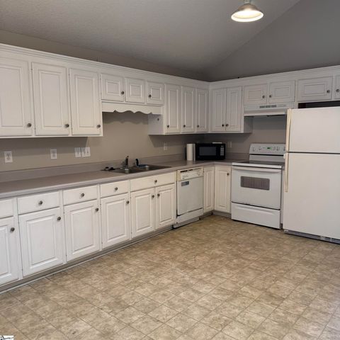 622b W Old Dunham Brodge Road, Greenville, SC 29611