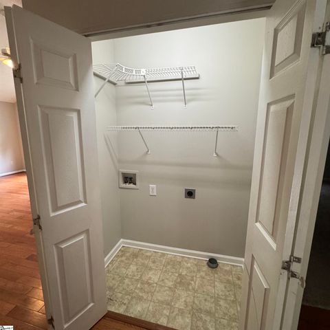 622b W Old Dunham Brodge Road, Greenville, SC 29611