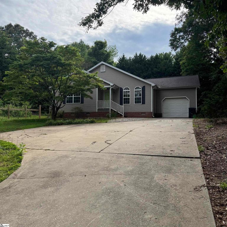 622b W Old Dunham Brodge Road, Greenville, SC 29611