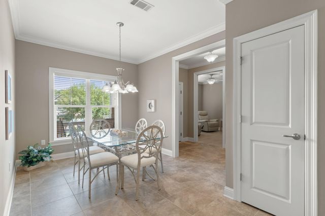 562 Falcon Trail, Niceville, FL 32578