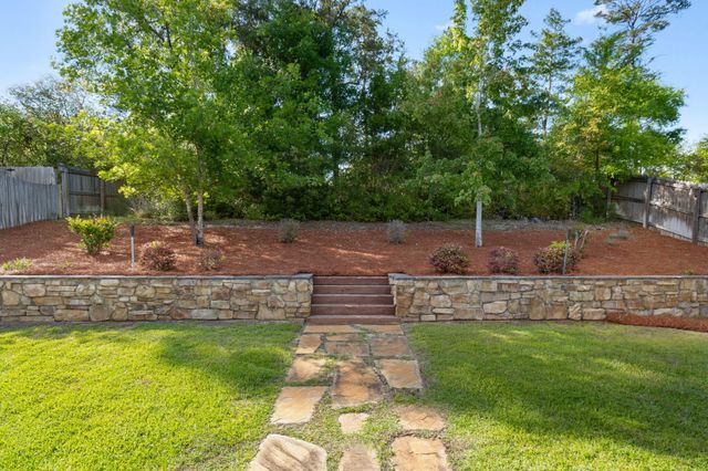 562 Falcon Trail, Niceville, FL 32578