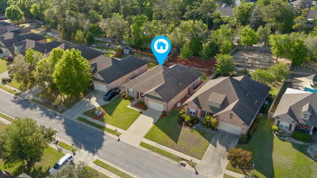 562 Falcon Trail, Niceville, FL 32578