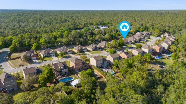 562 Falcon Trail, Niceville, FL 32578