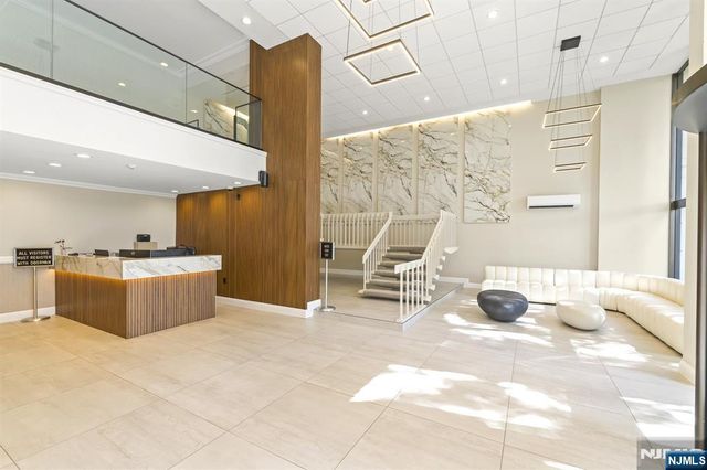 1203 River Road 10L, Edgewater, NJ 07020