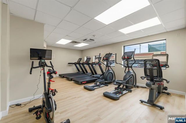 1203 River Road 10L, Edgewater, NJ 07020
