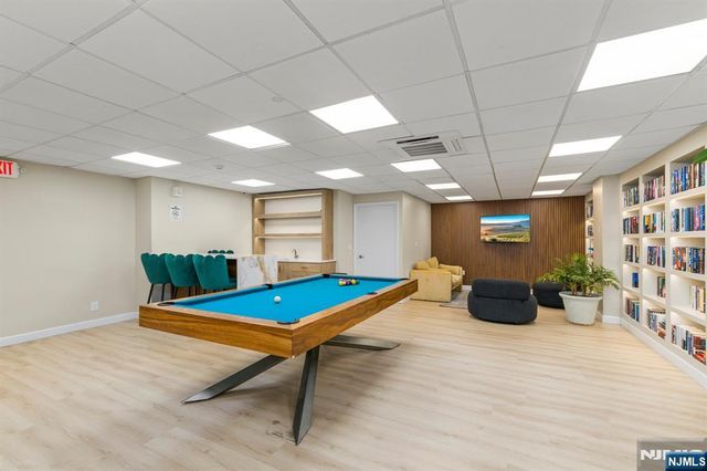 1203 River Road 10L, Edgewater, NJ 07020