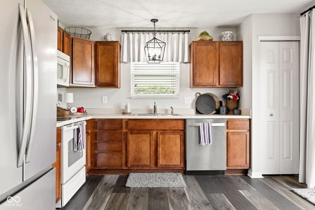 2824 Sonnet Drive, Anderson, IN 46013