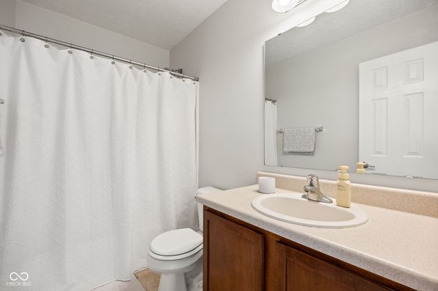 2824 Sonnet Drive, Anderson, IN 46013