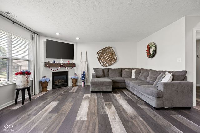 2824 Sonnet Drive, Anderson, IN 46013