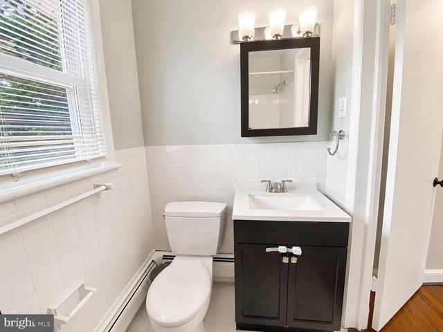 2512 N KENILWORTH ST, Arlington, VA 22207