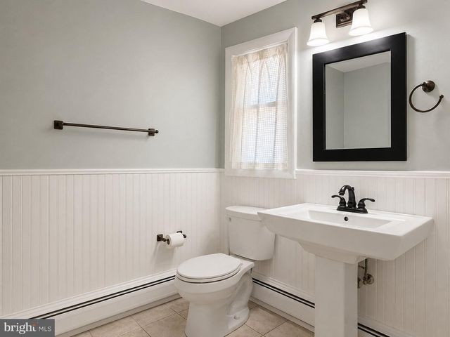 2512 N KENILWORTH ST, Arlington, VA 22207