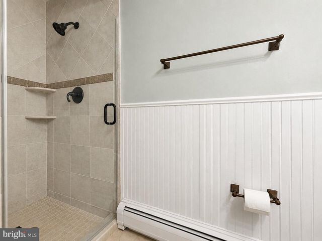 2512 N KENILWORTH ST, Arlington, VA 22207