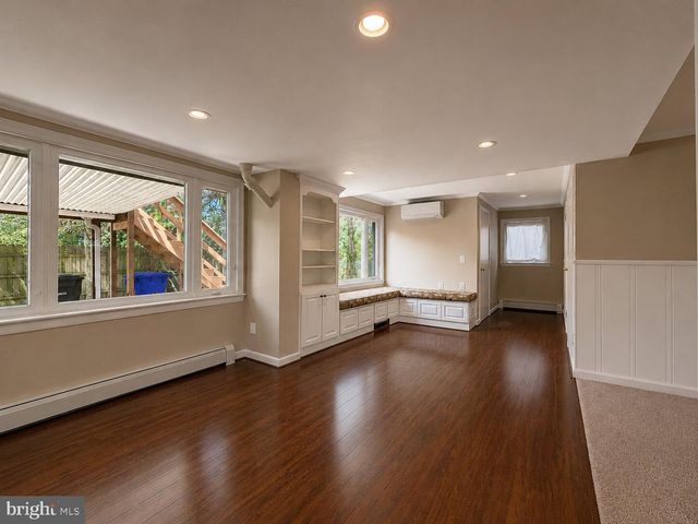 2512 N KENILWORTH ST, Arlington, VA 22207