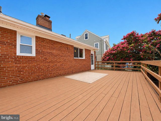 2512 N KENILWORTH ST, Arlington, VA 22207