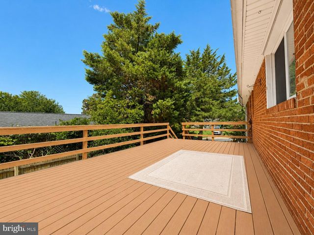 2512 N KENILWORTH ST, Arlington, VA 22207