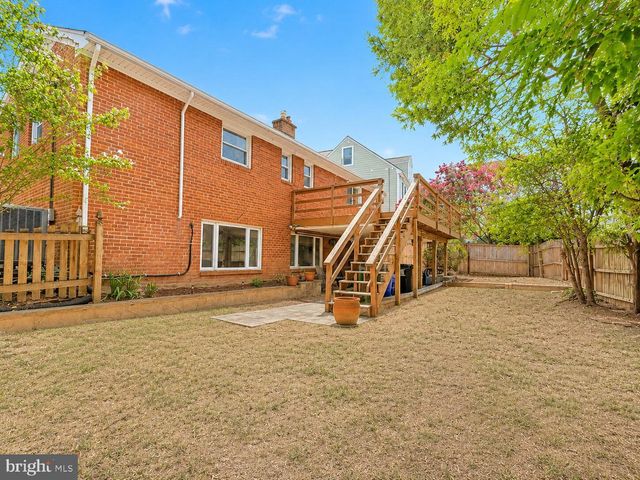 2512 N KENILWORTH ST, Arlington, VA 22207