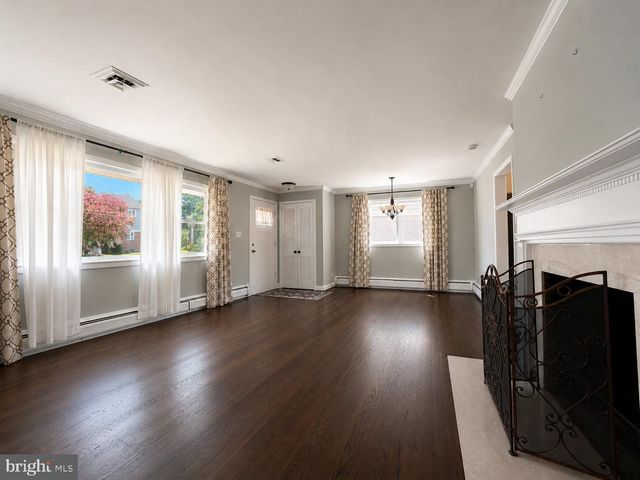 2512 N KENILWORTH ST, Arlington, VA 22207