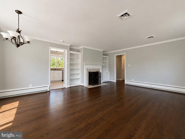 2512 N KENILWORTH ST, Arlington, VA 22207