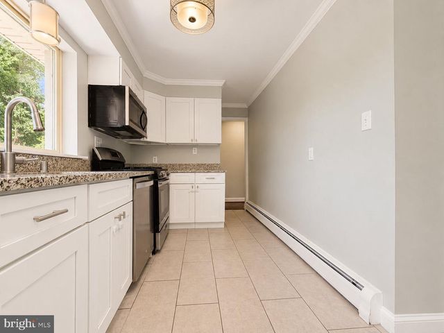 2512 N KENILWORTH ST, Arlington, VA 22207