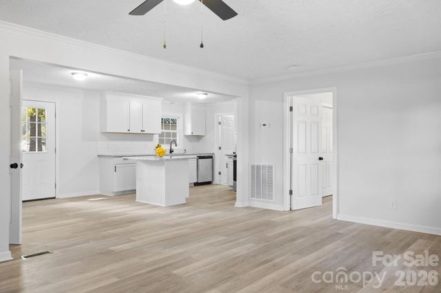 3231 Frazier Drive, Claremont, NC 28610