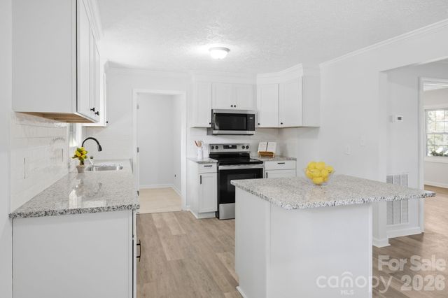 3231 Frazier Drive, Claremont, NC 28610