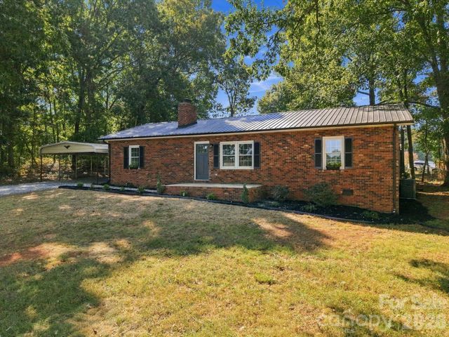 3231 Frazier Drive, Claremont, NC 28610