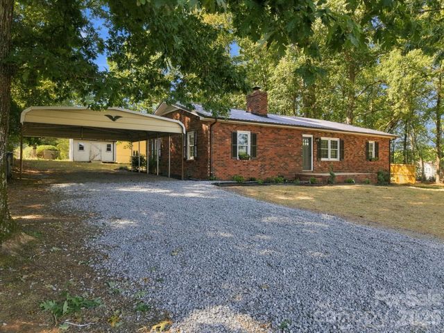 3231 Frazier Drive, Claremont, NC 28610