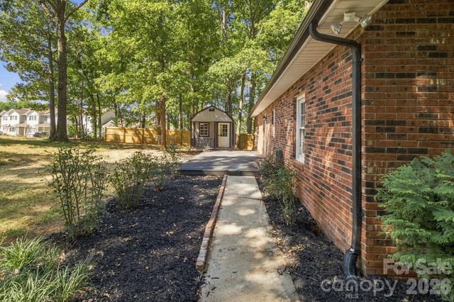 3231 Frazier Drive, Claremont, NC 28610